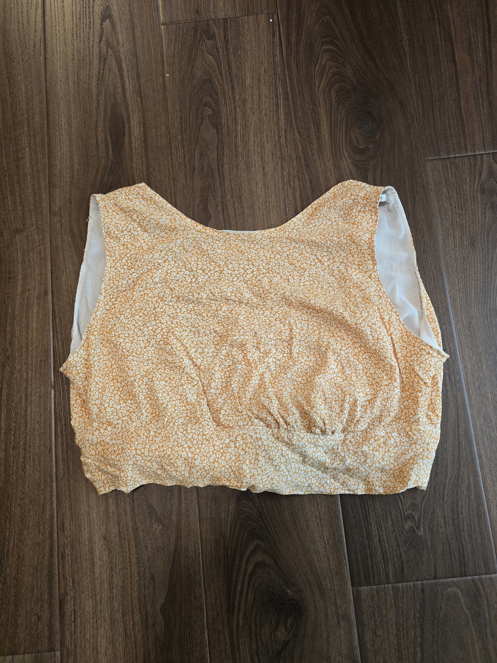 American Eagle Outfitters Yellow Floral Cropped Tank